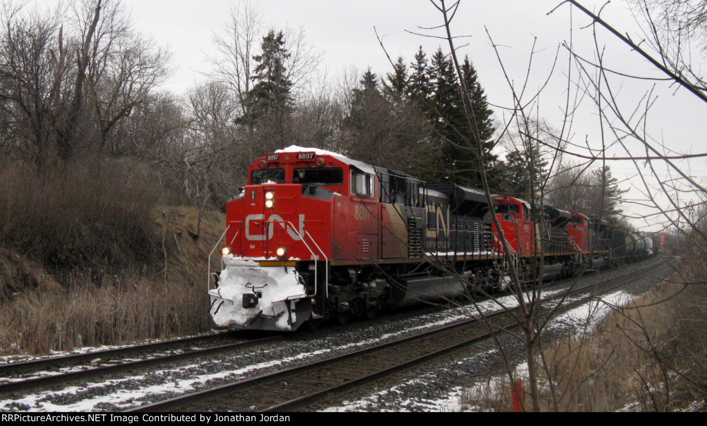 CN 8897